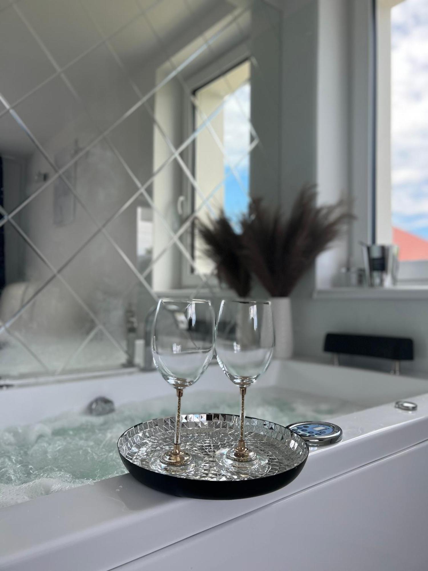 Apartamenty Modrzewiowa Zator Piotrowice  Екстериор снимка